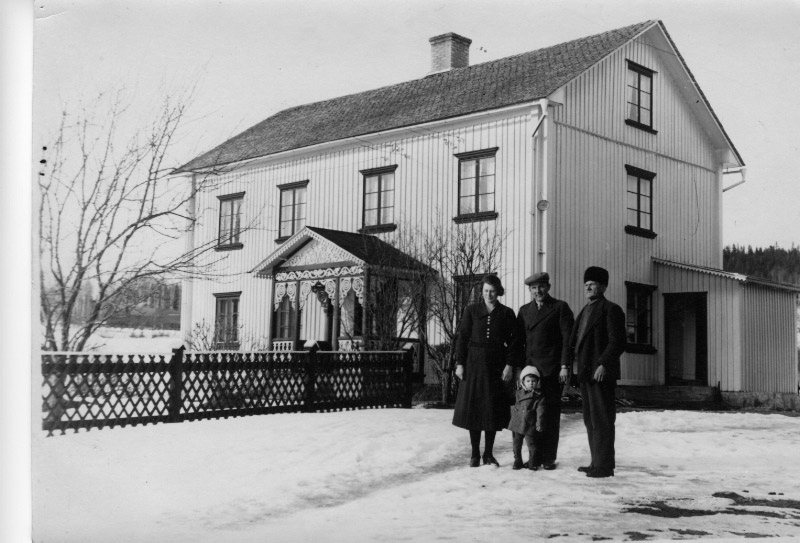Anna, Karl, Oscar och Gunnar i Nystuga